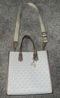 Michael Kors Crossbody Purse 398 Retail - Image 1 of 4