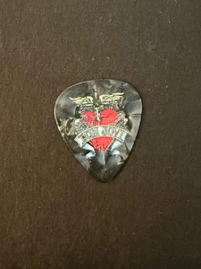guitar pick collection - BON JOVI. BOBBY BANDIERA. EUROPE 2008. SIGNATURE. - Picture 1 of 2