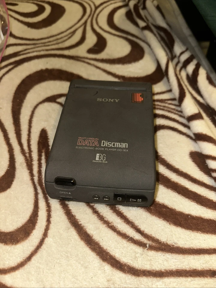Sony Multi-Lingual DATA Discman Reproductor de Libros Electrónicos DD-1EX Caja Set COMO ESTÁ De Colección Foto 1 de 4