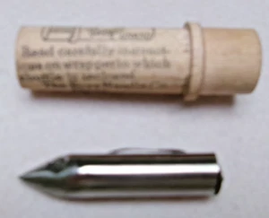 VINTAGE 22R BOYDS BRAND SEWING SHUTTLE-PAT. JAN. 13, 1910 - Picture 1 of 4