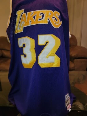 Mitchell & Ness #32 Magic Johnson Lakers Jersey Hardwood Classic Size 52 1985-86 - Image 1 of 3