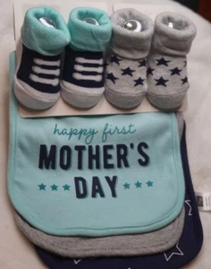 Hudson Baby Baby Sock & Bibs 5 Peice/set - Picture 1 of 5