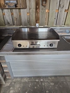 Gastro Elektrische-Grill Bratplatte 250°C - Bild 1 von 7
