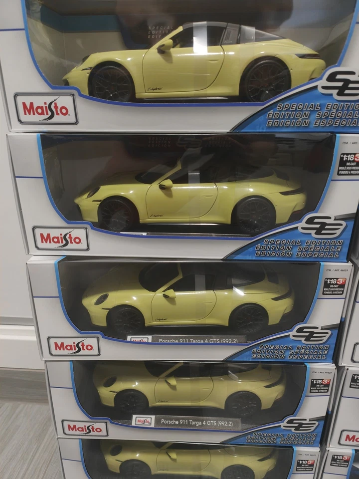 PORSCHE 911 TARGA 4 GTS 2025 (992.2) 1/18 MAISTO (LIGHT YELLOW) - Imagen 1 de 1