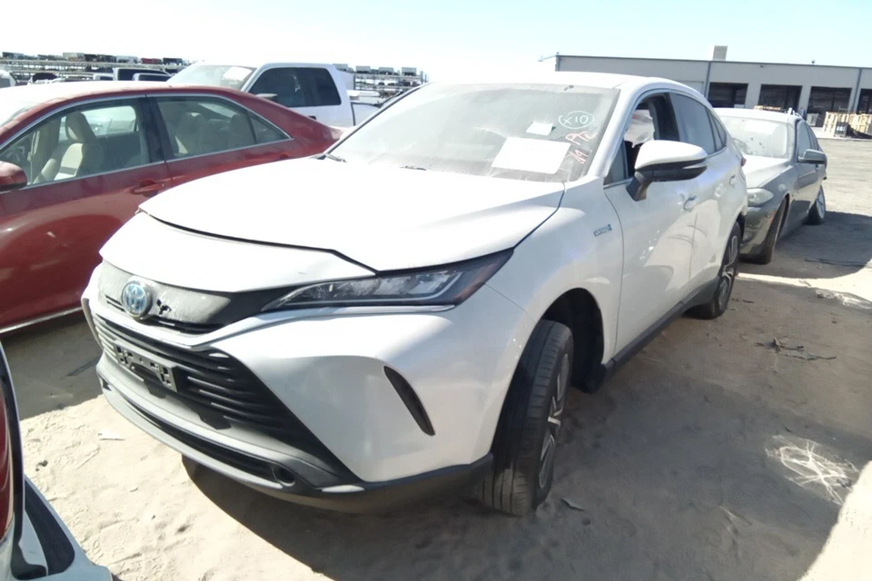 2021 Toyota Venza Transmission OEM 61K Miles - LKQ394159409 - Image 1 of 4
