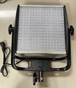Litepanels Astra 6x Bi-Color Light Panel w/ Gold Mount Plate #2 - Picture 1 of 6