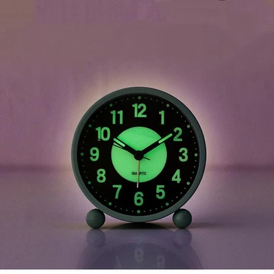 Nachttisch Leuchtender Wecker Analog Leise Ohne Ticken mit Licht Nachlicht Uhr - Image 1 of 4