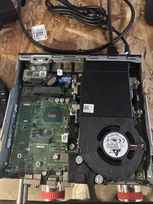 Dell Optiplex 7050 (Intel Core i5-6500T, 2.5GHz, 8GB) Desktop - Black - Image 1 of 4