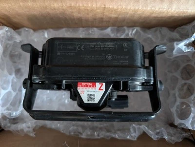 Toyota Corolla RAV4 2016-2019 módulo de sensor de radar OEM 88210-07010 Z 16 17 18 Foto 1 de 4