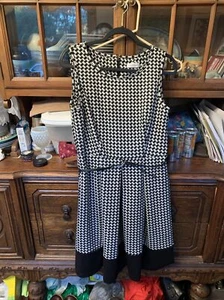Calvin Klein Women’s Sleeveless Black White A-Line Fit Flare Dress Belt Size 10 - Picture 1 of 8
