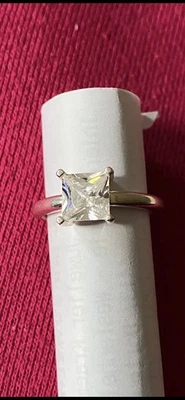 Esprit Damenring 925 Sterlingsilber mit weißem Zirkonia Brillantschliff Eleganz - Bild 1 von 4