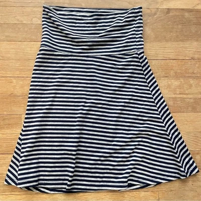Mossimo stretch a line skirt black and gray stripes size XS B11 - Image 1 of 4