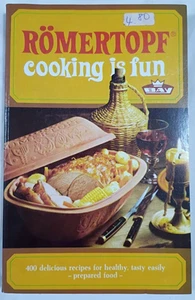 Vintage 1971 Romertopf Cooking Is Fun Wendy Philipson Paperback Cook Book - Picture 1 of 5