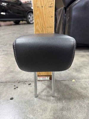 Ford Escape Center Middle Headrest Seat Head Rest Rear Back  2020 2021 2022 2023 - Image 1 of 4