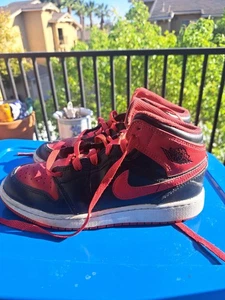 Nike Air Jordan 1 Retro High OG Patent Bred Größe 4Y (Kinder) - Bild 1 von 6