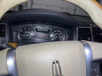 Medidor de velocímetro usado se adapta a: Lincoln Mks Cluster 2009 MPH ID 8A5T-10849-CB a través de Foto 1 de 4
