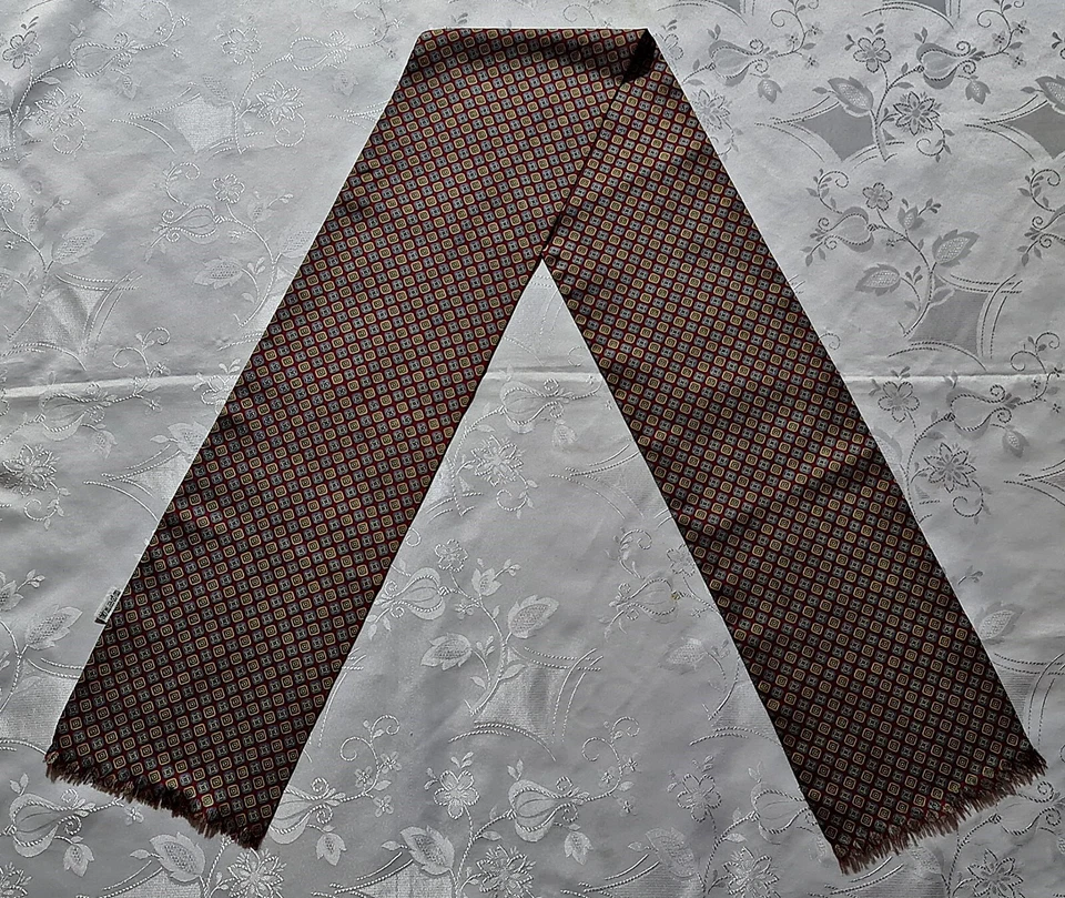 BUFANDA CABALLERO VINTAGE AUTÉNTICO ARTE GEOMÉTRICO ROJO AZUL BEIGE SEDA DOBLE LARGO HOMBRE Foto 1 de 3