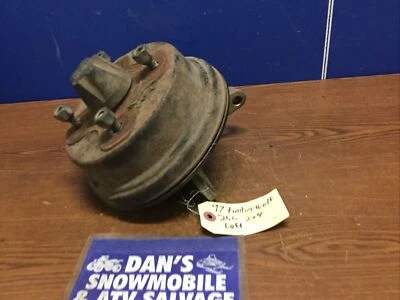 Buje/tambor delantero izquierdo # 3GH-25111-00-00 Yamaha 1997 Timberwolf 250 ATV 2x4 Foto 1 de 4