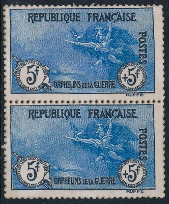 FRANCE 1917, ORPHANS OF WAR, 5 Fr VAL, FALSE, FAUX PAIR MINT STAMPS. #M28 - Image 1 of 2