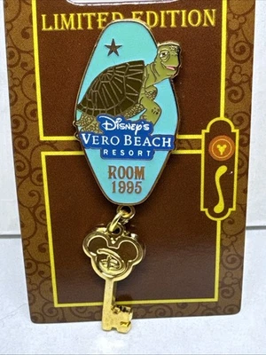 Prendedor Disney WDW Crush Resorts llaves de habitación Disney's Vero Beach LE 500 69714 Foto 1 de 3