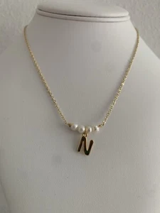 Cadena Con Letra Inicial En Acero Inoxidable Dorado Para dama - Imagen 1 de 1