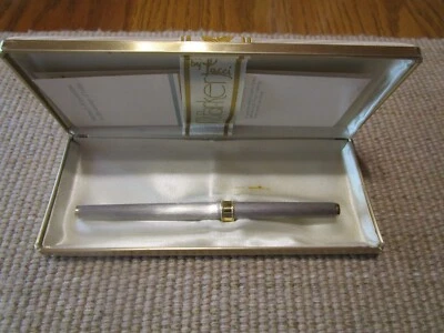 PLUMA PARKER MS VINTAGE AÑOS 70 DE PUCCI TONO PLATA DORADO PUNTA FINA EN ESTUCHE Foto 1 de 4
