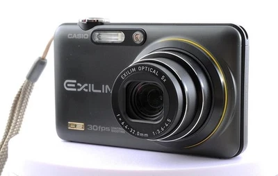 [FAST NEUWERTIG] CASIO EXILIM EX-FC100 9,1-MP-Kompaktdigitalkamera schwarz... - Bild 1 von 4