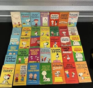 Lot of 36 Vintage Peanuts Snoopy Charlie Brown Paperback Books! 1950s-1970s - Picture 1 of 5