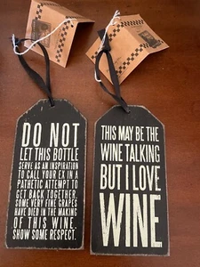 NUEVO Primitives by Kathy Botella de Vino Letrero Negro Blanco Granja I Love Wine - Imagen 1 de 3