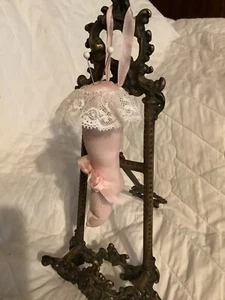 Darling Handmade Pincushion Ladies Leg W/ Lace And Silk Ribbon #2 - Picture 1 of 4