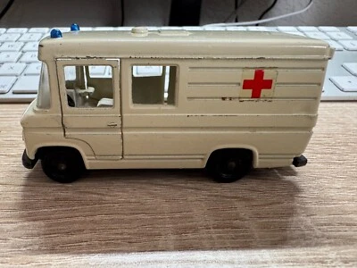 Siku Binz Ambulanza V292 Mercedes Benz 1 Porta Posteriore Mancante Purtroppo - Immagine 1 di 4