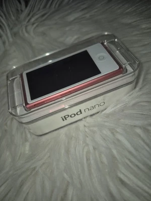 Apple iPod nano 7. Generation Rosa (16GB) Bluetooth / Kleiner Pixelfehler  - Bild 1 von 4