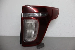 2011 2012 2013 2014 2015 FORD EXPLORER RIGHT SIDE TAIL LIGHT OEM - Foto 1 di 12