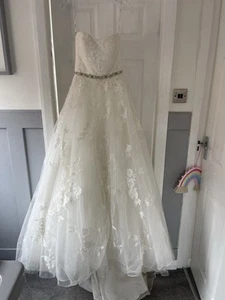 Ladies Stella York Strapless Lace Wedding Dress With Diamonte Waist Size 10 - Picture 1 of 24