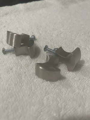 Perillas clásicas de gabinete de níquel cepillado plateado - 53 en total Foto 1 de 4