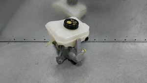 HAUPTZYLINDER A5 Cabrio (F57/F5E) 2019 8W0611021 / 8W0611021C / 8W0611021D - Bild 1 von 3