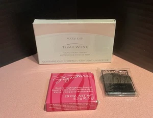 Mary Kay Signature "Bronze Highlighting Powder" W Case BNIB - Picture 1 of 10