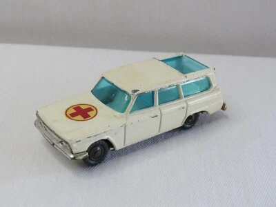 Vintage 1966-69 Husky #30 Studebaker Wagonaire Ambulance Made in Great Britain - Image 1 of 4