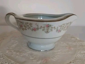 Creamer Cream Pitcher, Noritake China Edgewood Pattern (#5807) Roses Platinum - Picture 1 of 7