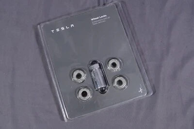 Tesla 1130327-00-C Wheel Locks Lug Nut kit - Image 1 of 4