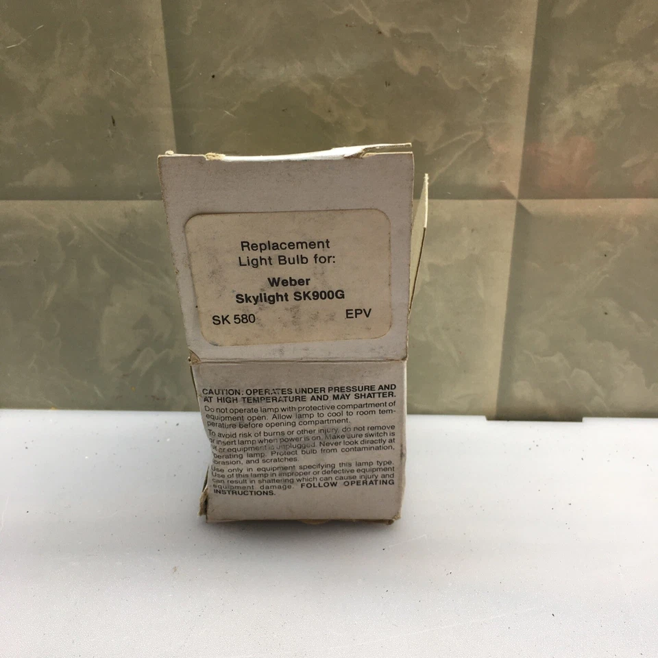 REPLACEMENT BULB FOR WEBER SKYLIGHT SK900G 90W 14.50V - Image 1 of 4