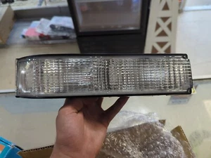 Eagle Eyes GM134 U000L Left Parking Light Assembly - Picture 1 of 3
