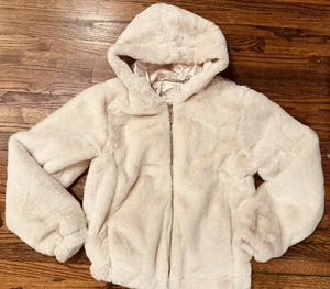 New Super Soft Joujou Brand Faux Fur Cropped Zip Hooded Jacket In Tan Size 14 - Picture 1 of 3