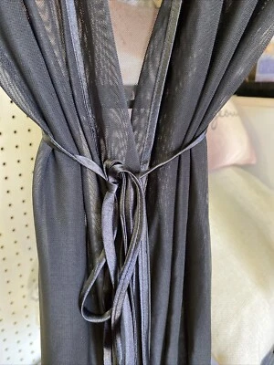 Bata Negra Grande Roja Floral Encaje NUEVA en Flor de Jonquil Para Mujer Foto 1 de 4