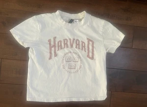 Damen-T-Shirt Marke H&M Größe Small Harvard kurzarm Größe Small - Bild 1 von 3