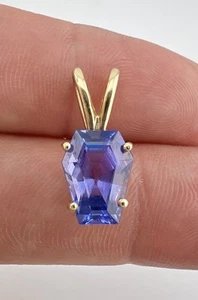 RARE Designer 14k Yellow Gold Natural Coffin Casket Cut Tanzanite Pendant - Picture 1 of 6