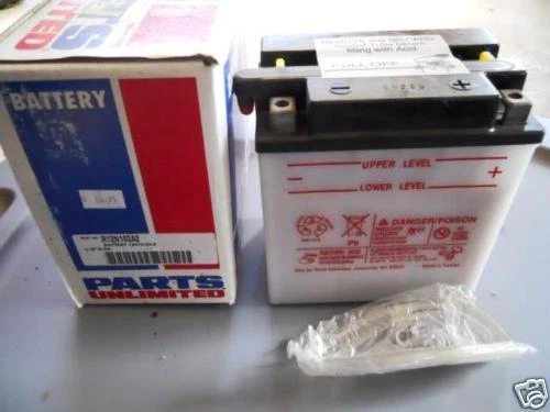 NOS Battery Suzuki 87-88 GS550 Kawasaki 76-77 KZ900 R12N10-3A-2 - Image 1 of 1