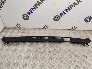 Range Rover Velar 2017- Rear Reg Number Plate Light Lamp + Trim - Picture 1 of 7