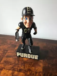 TSA Sports-University; Purdue University Maskottchen Statue - Bild 1 von 5