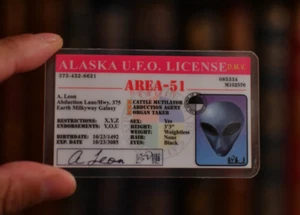 Alaska UFO Operator Alien Area-51 Identifikation ID Karte Führerschein - Bild 1 von 4